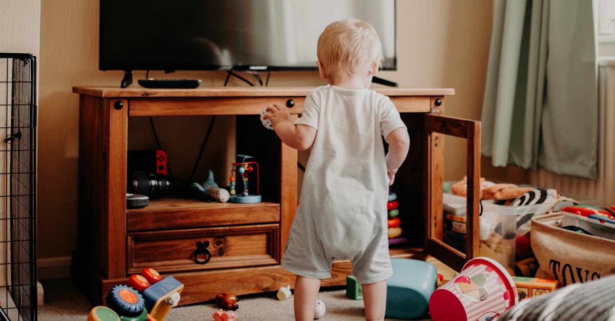 Best Screen-Free Toys for Rainy Days